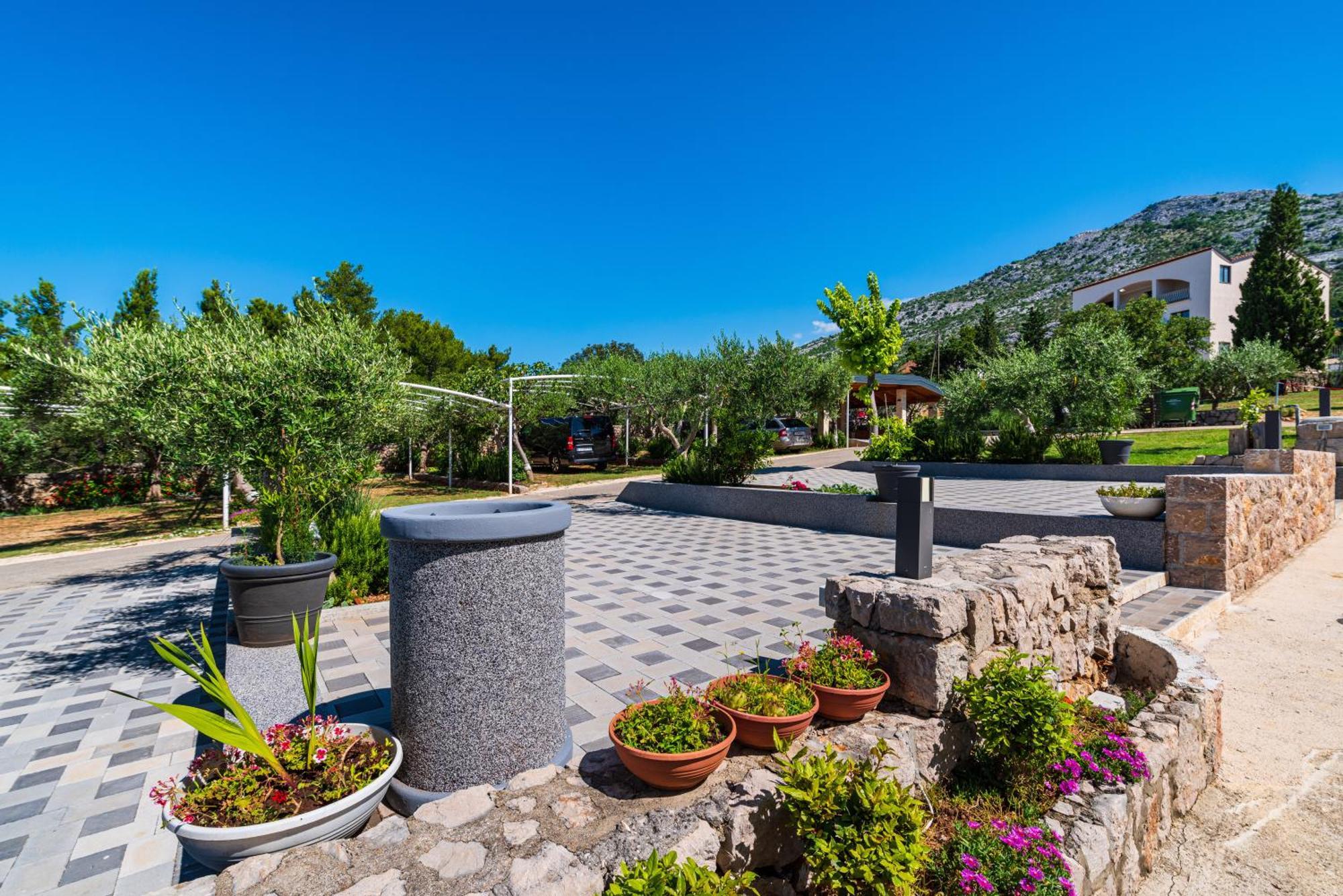 Hotel Vicko Starigrad Paklenica Exterior foto