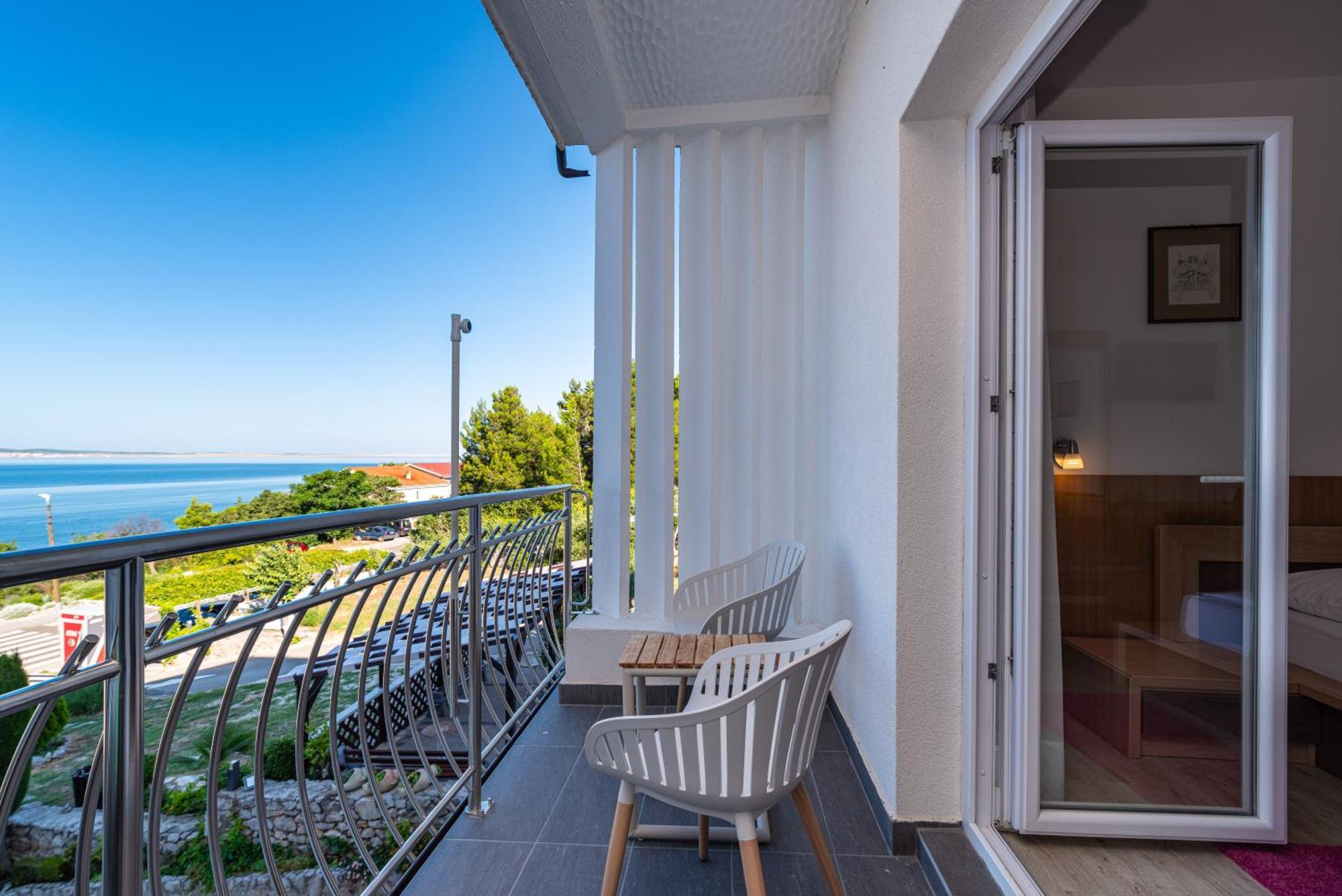 Hotel Vicko Starigrad Paklenica Exterior foto